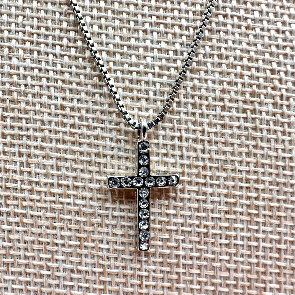 Vintage Y2K Silver Tone Clear Rhinestone Cross Pendant Necklace Women's Jewelry